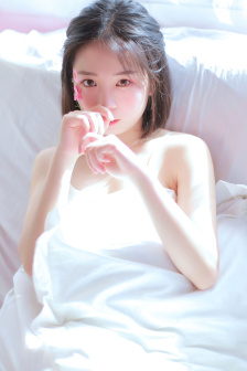 舞蹈室里的景色李欣罗晴